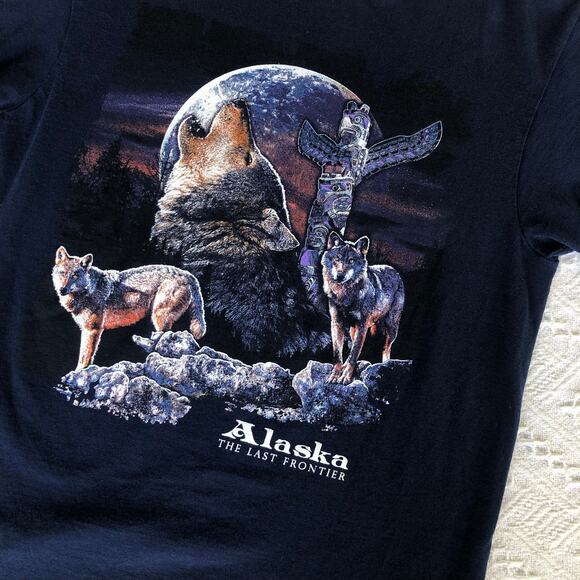 Y2K Alaska Wolf Moon Totem Graphic Tee Delta Pro Weight Navy M Animal Nature - Picture 2 of 8